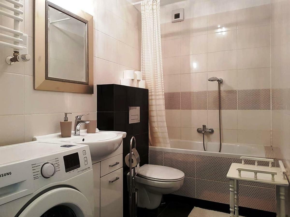 Apartament "Cleopatra 3" Z Miejscem Parkingowym, Faktury Vat Apartment Kielce Exterior photo
